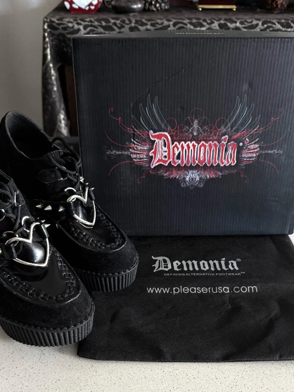 DEMONIA Creeper 302H Black Heart O-Ring & Spikes Vegan Suede | 9M| NWB